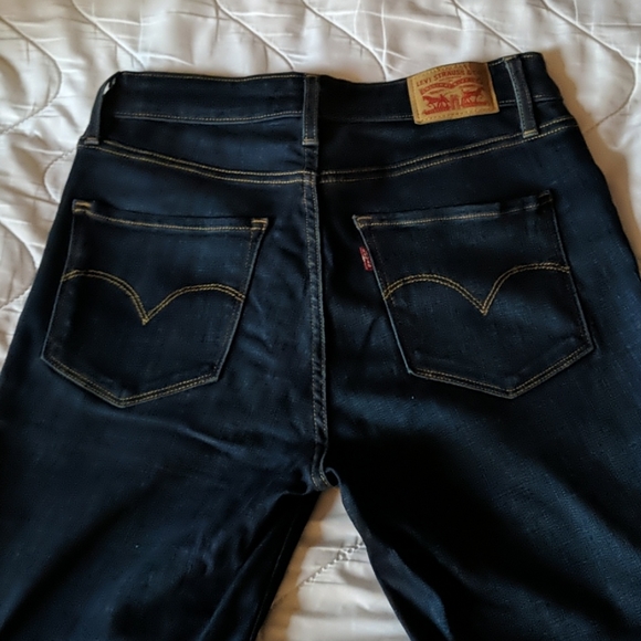 721 High Rise Women's Skinny Jeans: Medium Wash - Picture 3 of 4